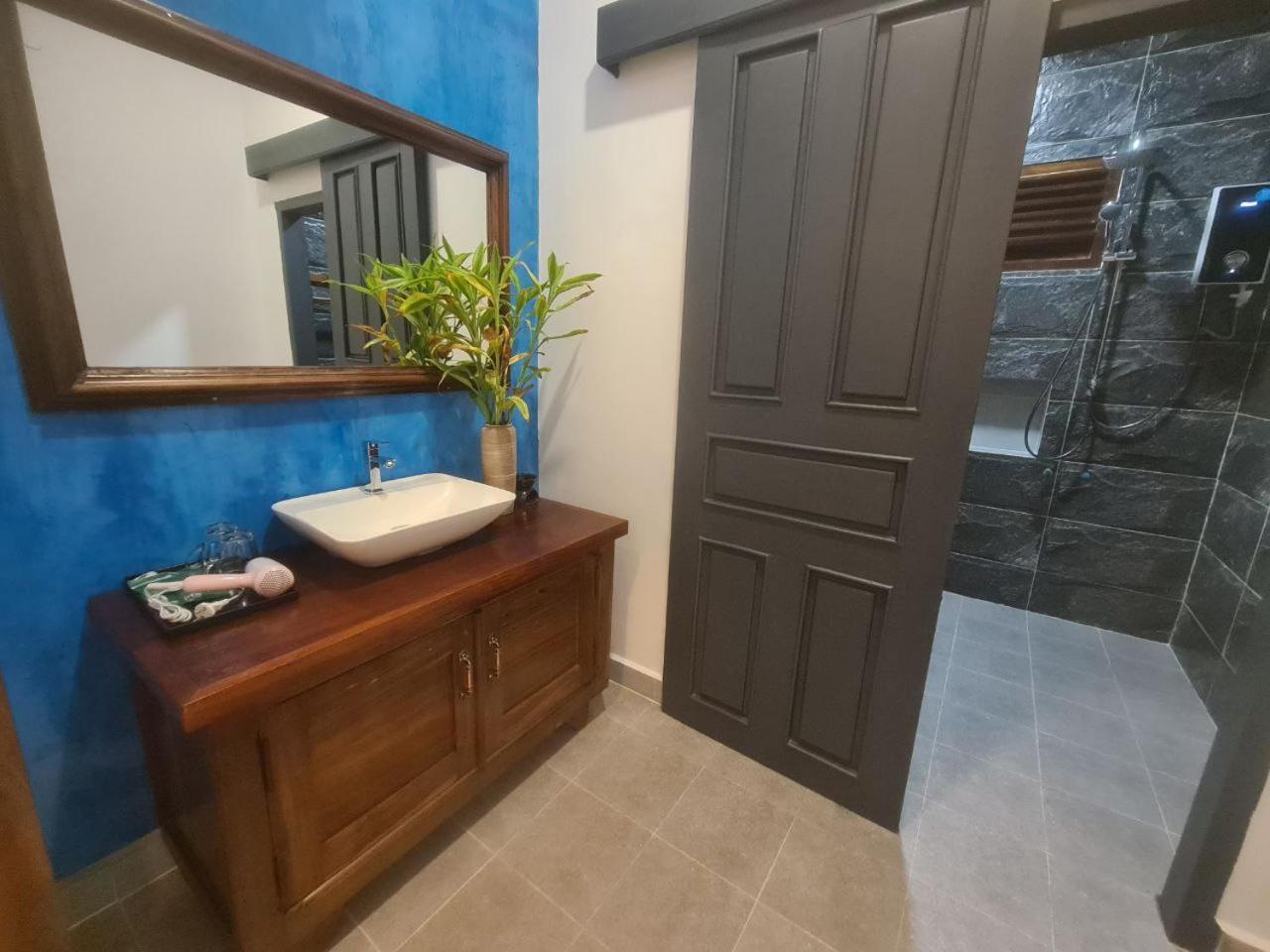 Villa Romduol Кампот Екстериор снимка